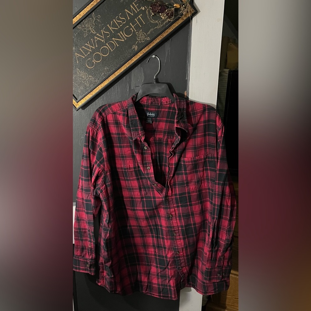 Harbor Bay flannel shirt. (Tub #2)
